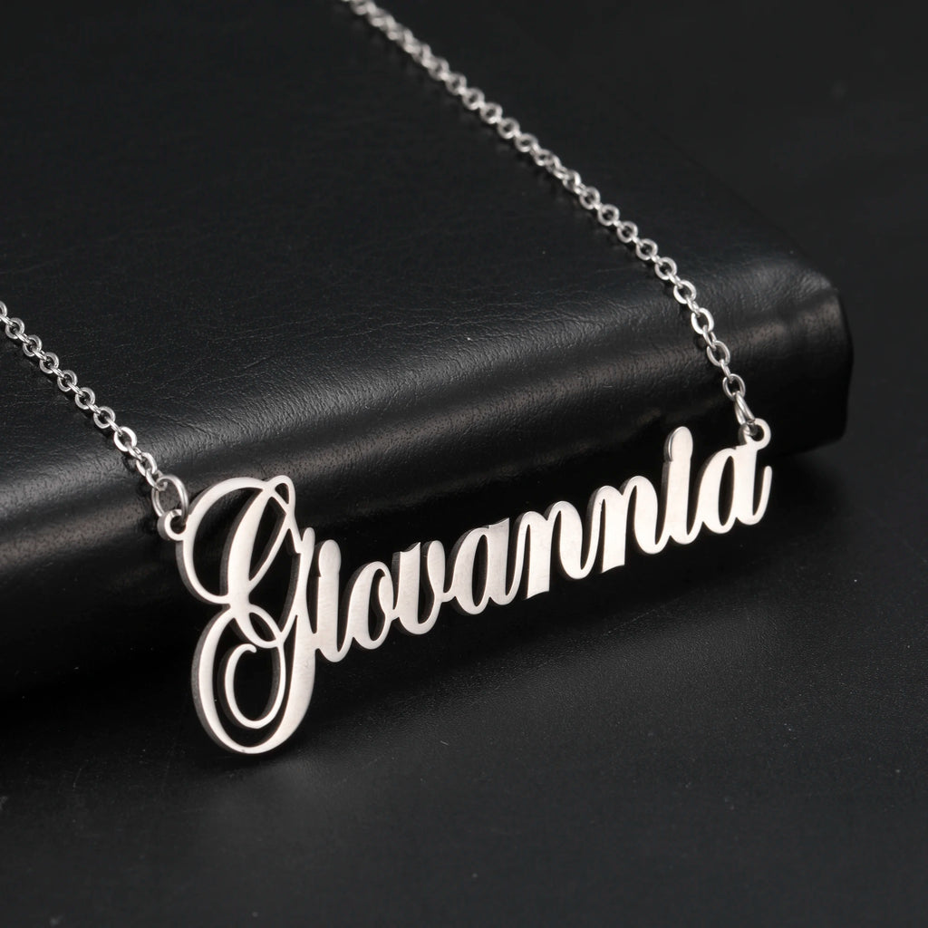 Collier Prénom Personnalisé – Acier Inoxydable Doré ou Argent